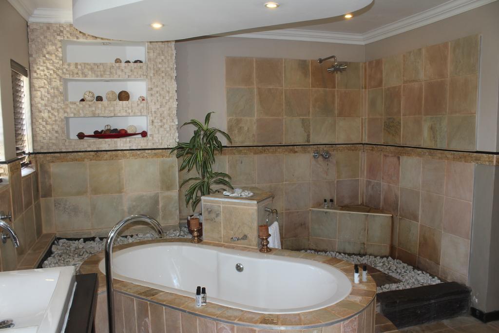 Fairways Hotel باليتو المظهر الخارجي الصورة