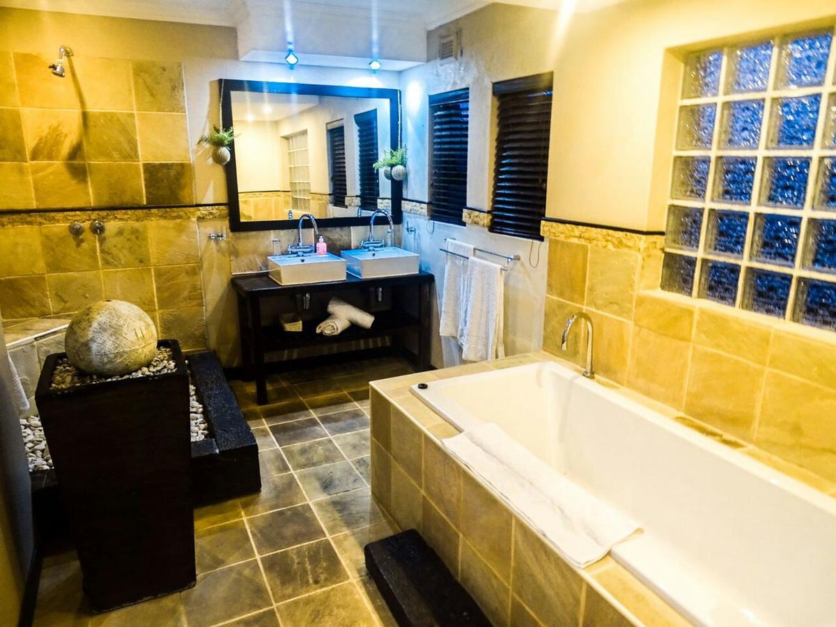 Fairways Hotel باليتو المظهر الخارجي الصورة