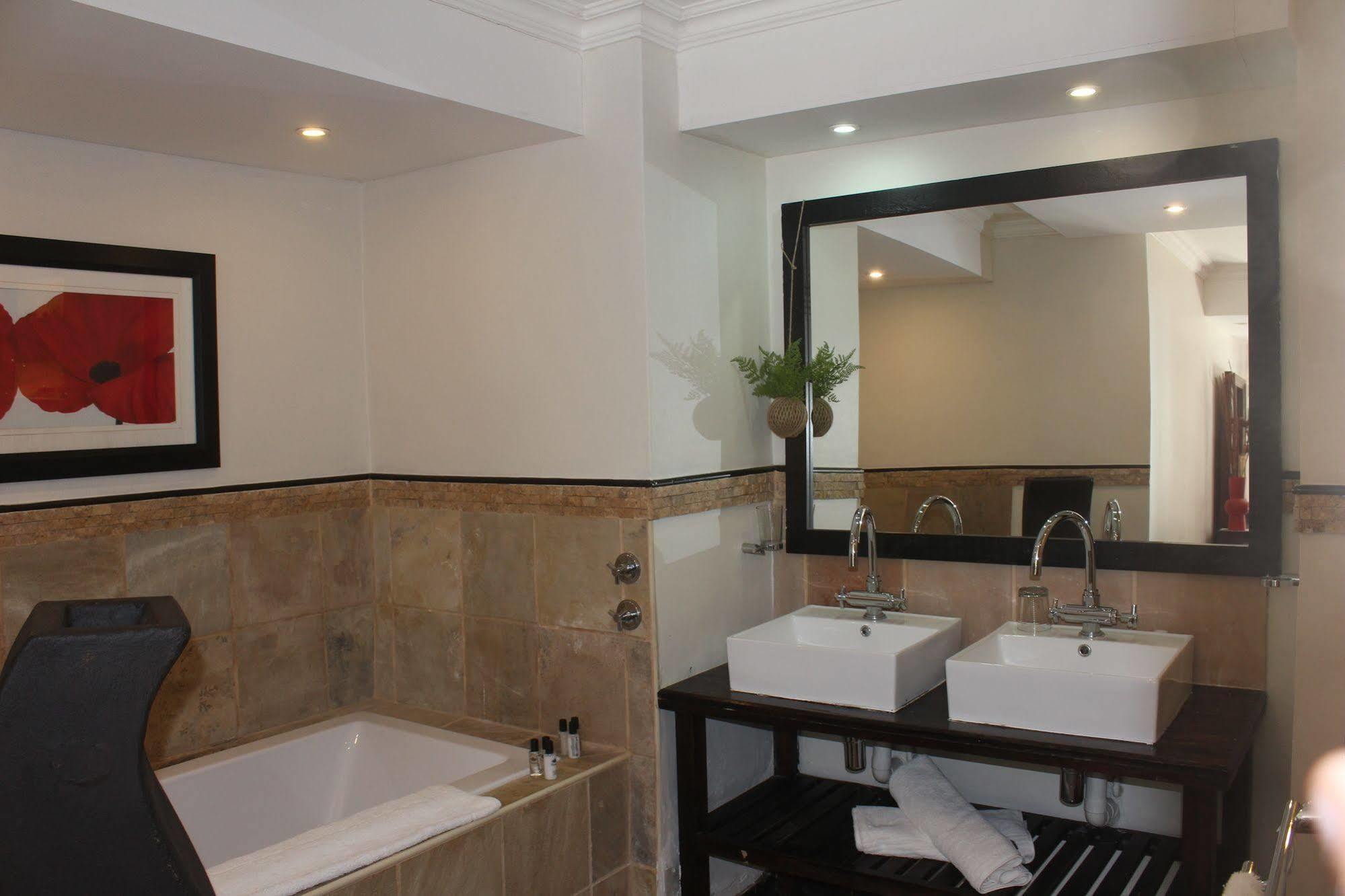 Fairways Hotel باليتو المظهر الخارجي الصورة